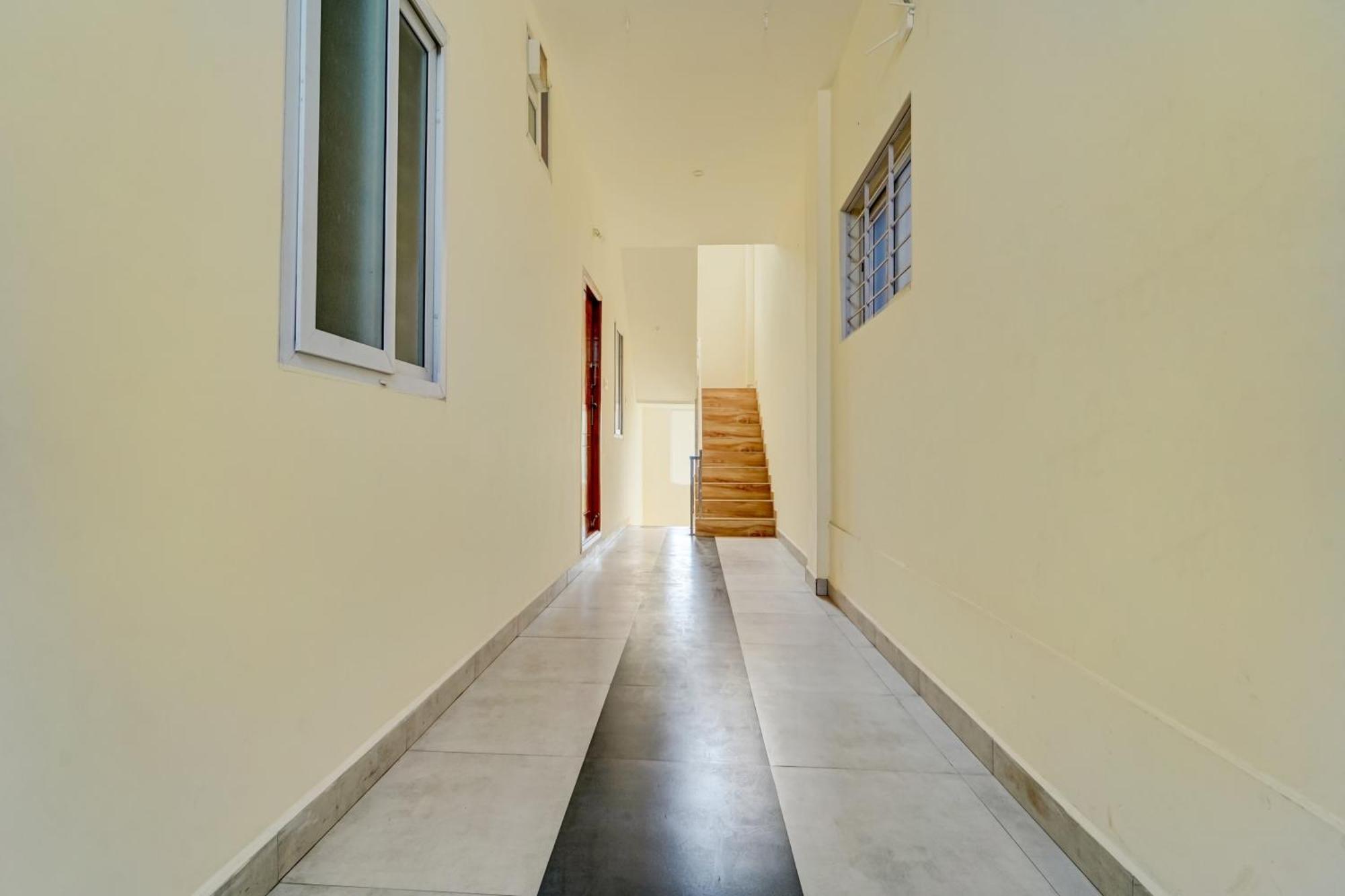 Hotel O Mm Home Stays Irugur Exterior photo